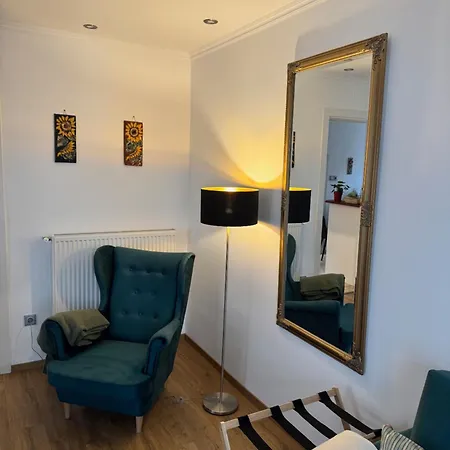 Eoetvoes Apartment *