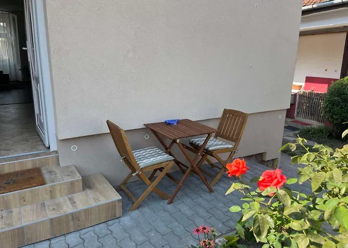 Apartamento Eoetvoes Cegléd